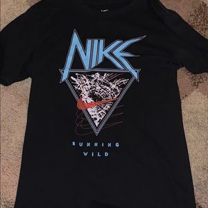 Black Nike running shirt